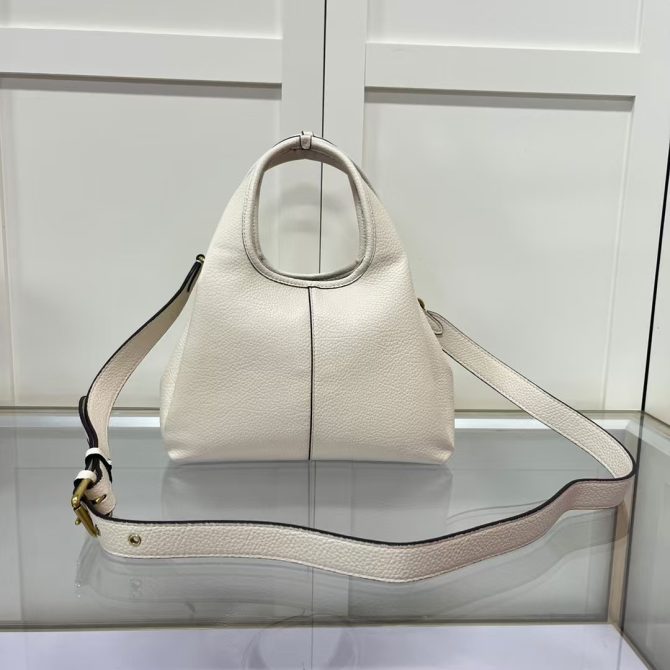 COACH LANA 23 Polished Pebble Leather 2-Way Shoulder Bag in White - CM545